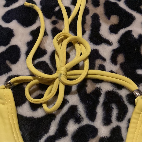 Yellow bikini top - Picture 3 of 7